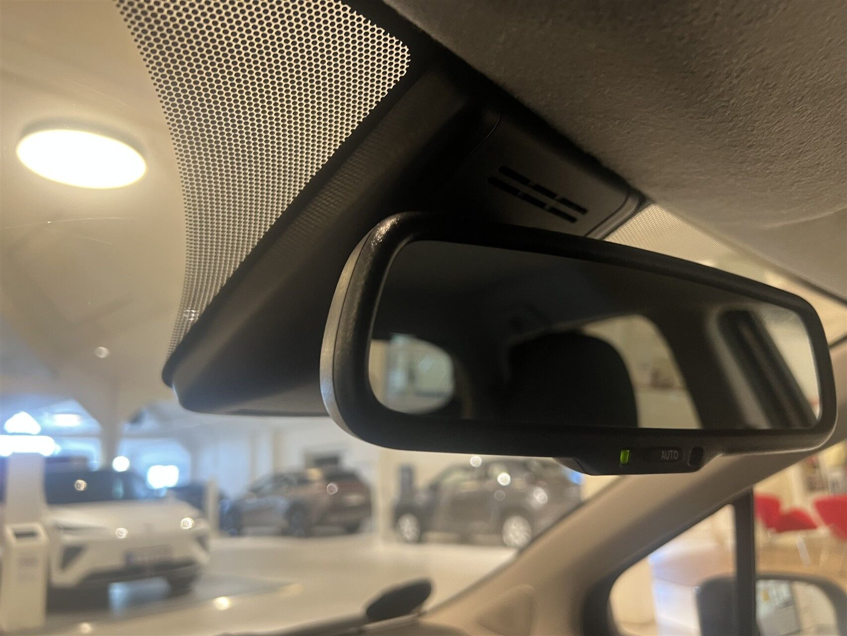 Bronze Toyota Yaris fra 2020