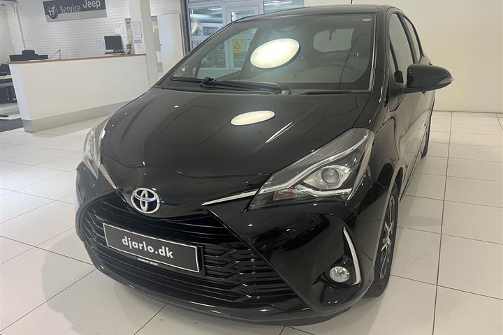 Sort Toyota Yaris fra 2019