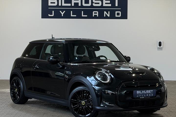 Sort Mini Cooper SE fra 2023