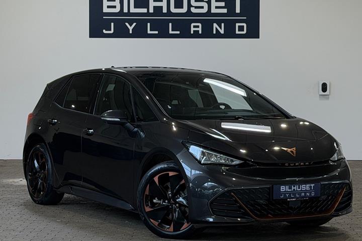 Grå Cupra Born fra 2024