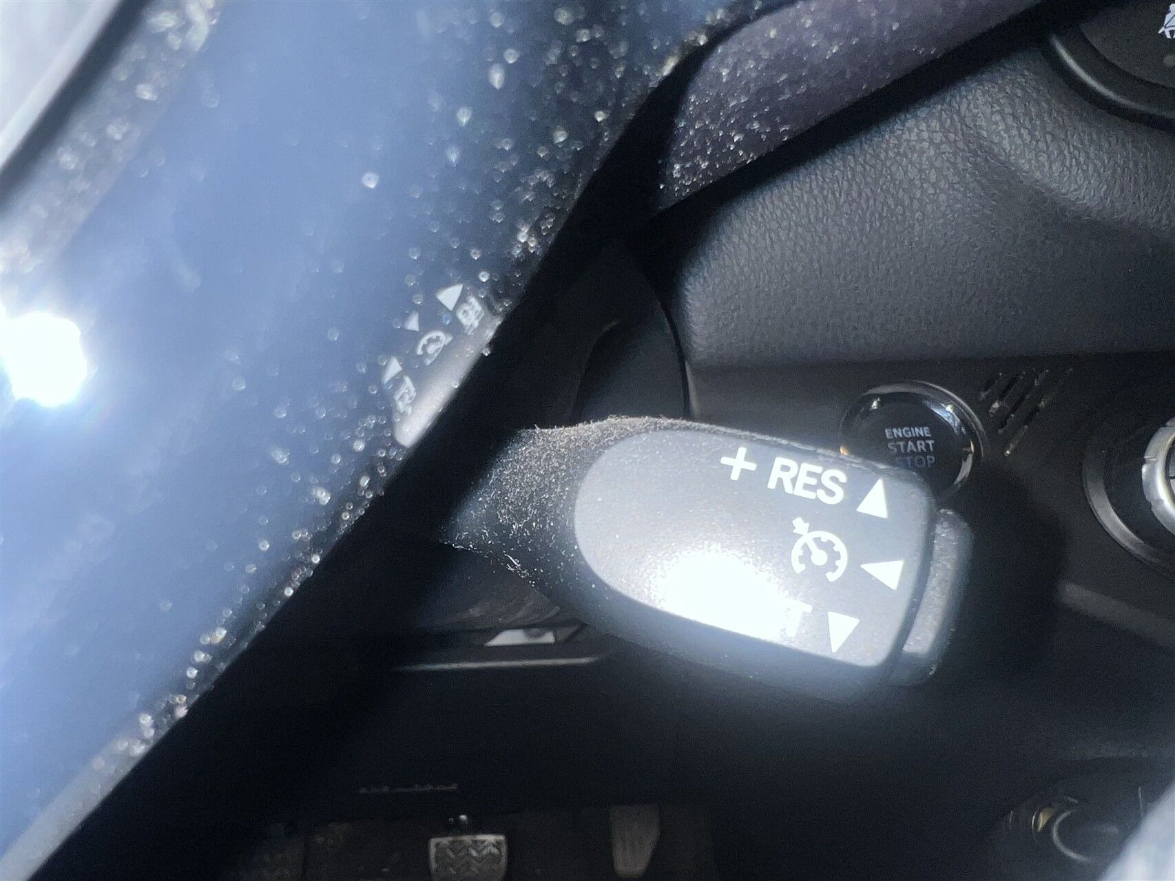Sort Toyota Yaris fra 2019