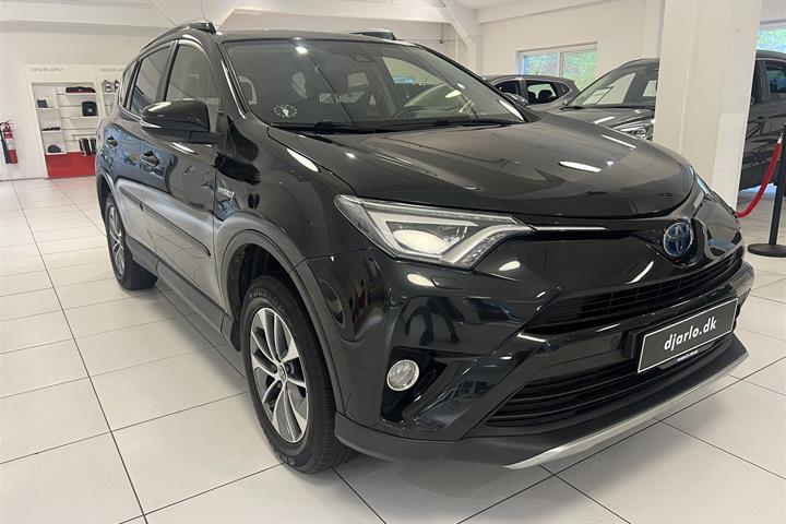 Sort Toyota RAV4 fra 2018