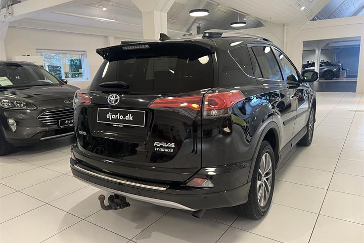 Sort Toyota RAV4 fra 2018