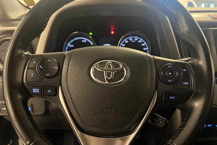 Sort Toyota RAV4 fra 2018