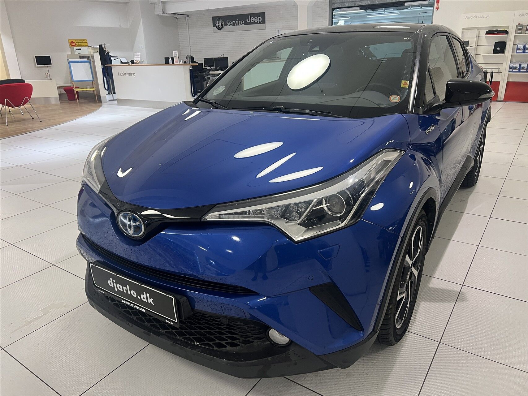 Toyota C-HR 1,8 Hybrid C-ULT Smart Multidrive S 122HK 5d Aut.