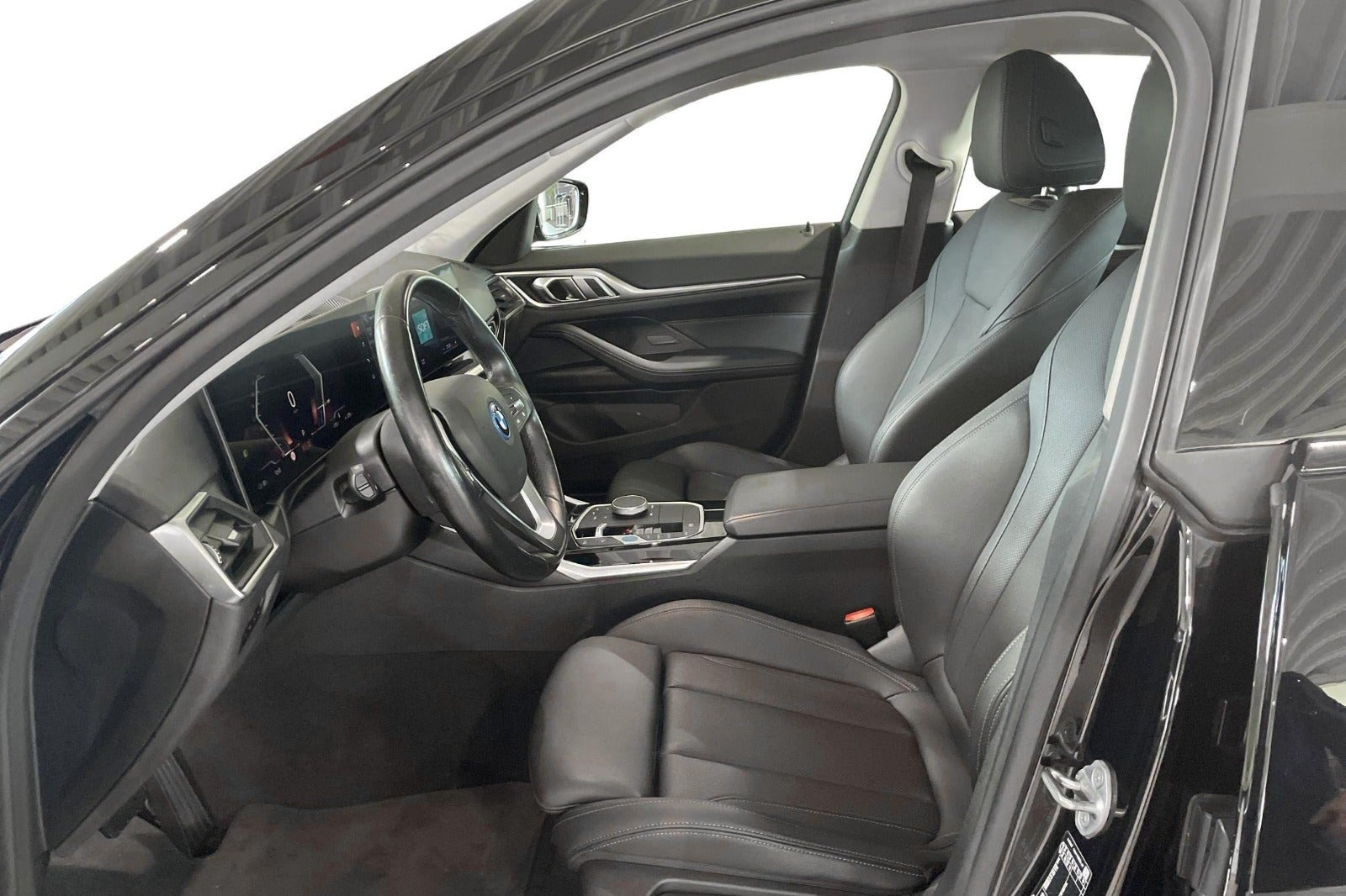 Sort BMW i4 fra 2023