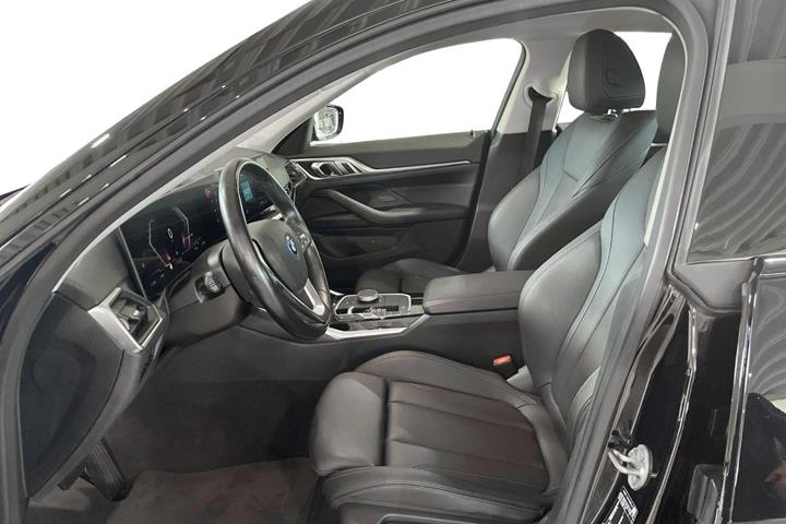 Sort BMW i4 fra 2023