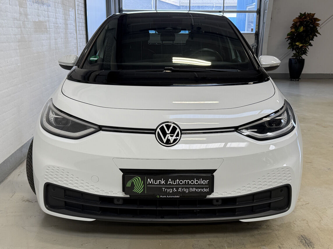 Hvid VW ID.3 fra 2023