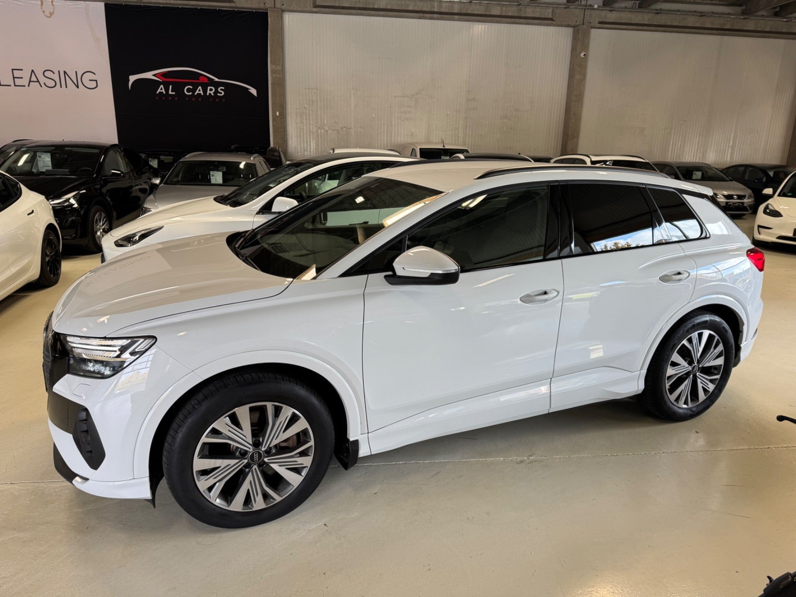 undefined Audi Q4 e-tron fra 2023
