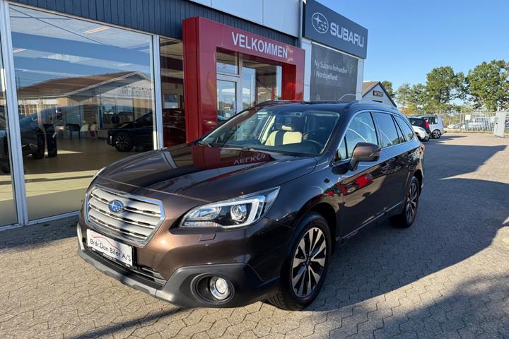 Brun Subaru Outback fra 2017