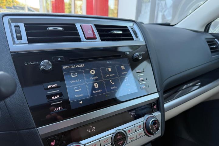 Brun Subaru Outback fra 2017