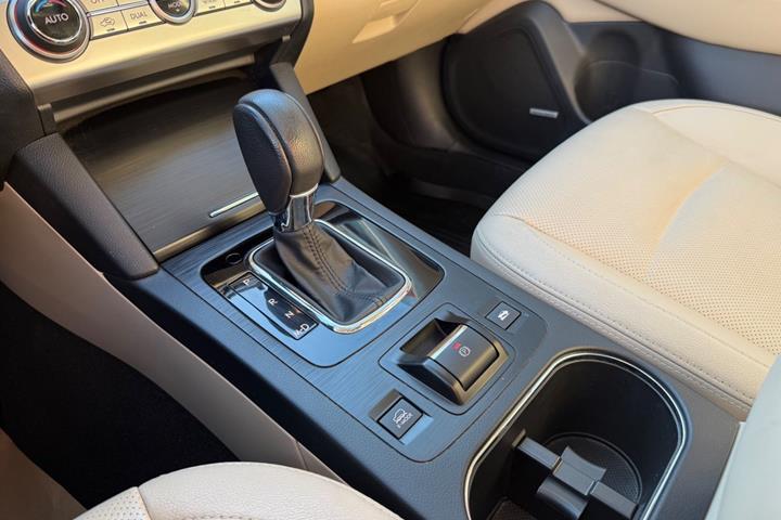 Brun Subaru Outback fra 2017