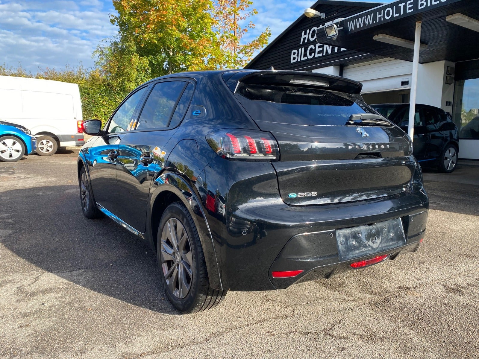 Sort Peugeot e-208 fra 2020