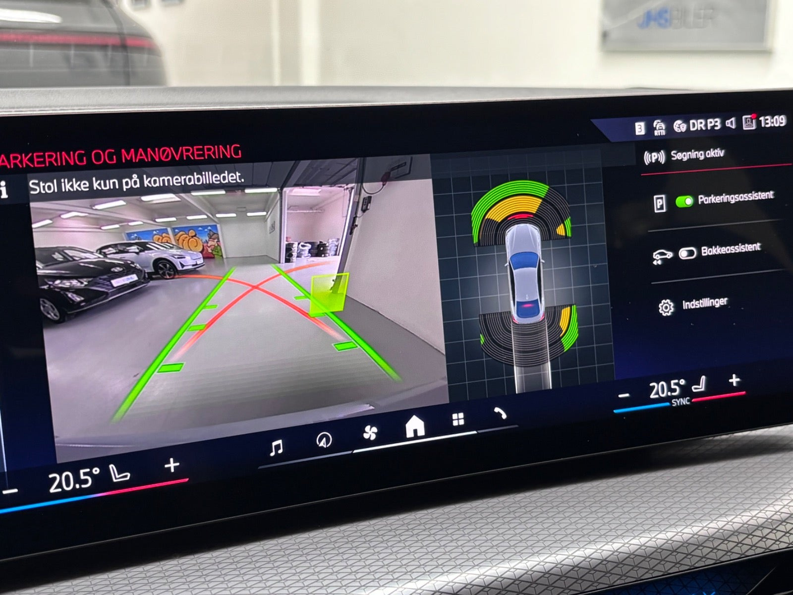 Grå BMW i4 fra 2026