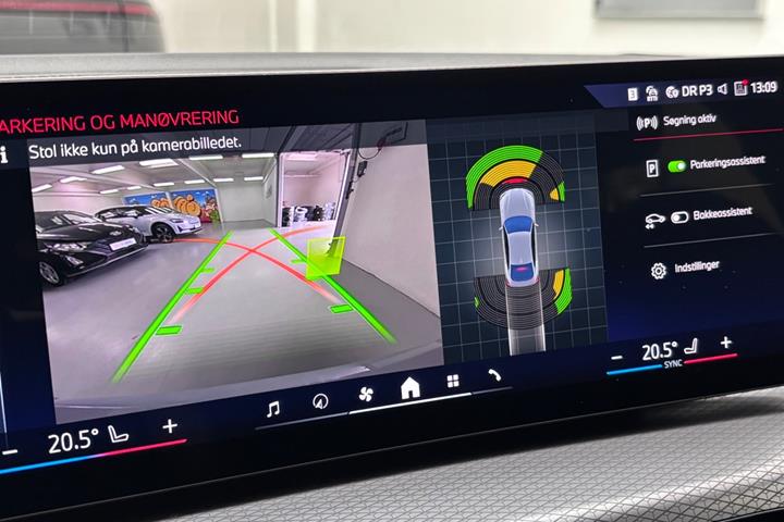 Grå BMW i4 fra 2026