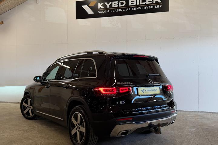 Sort Mercedes GLB200 d fra 2021