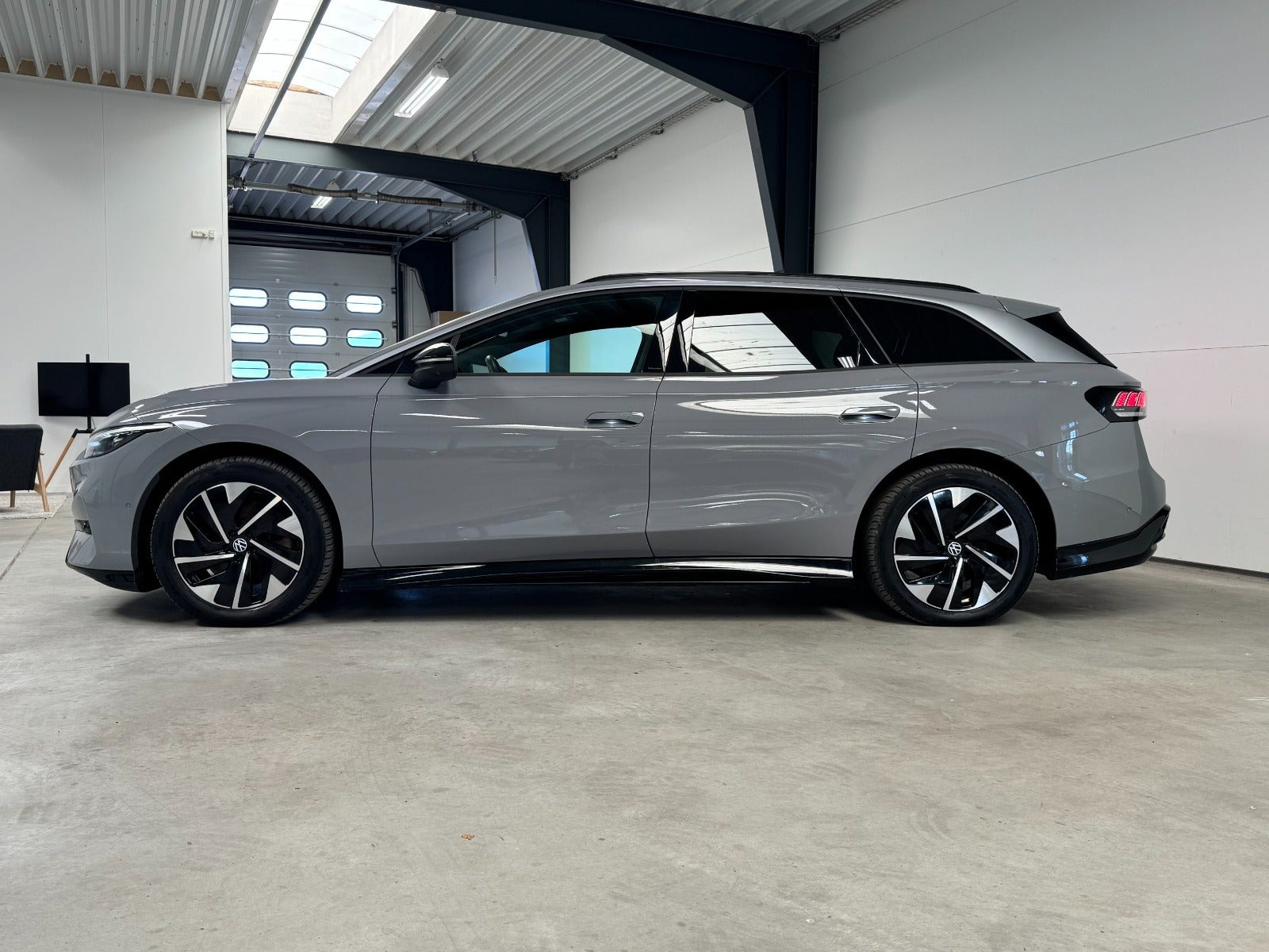 Grå VW ID.7 fra 2025