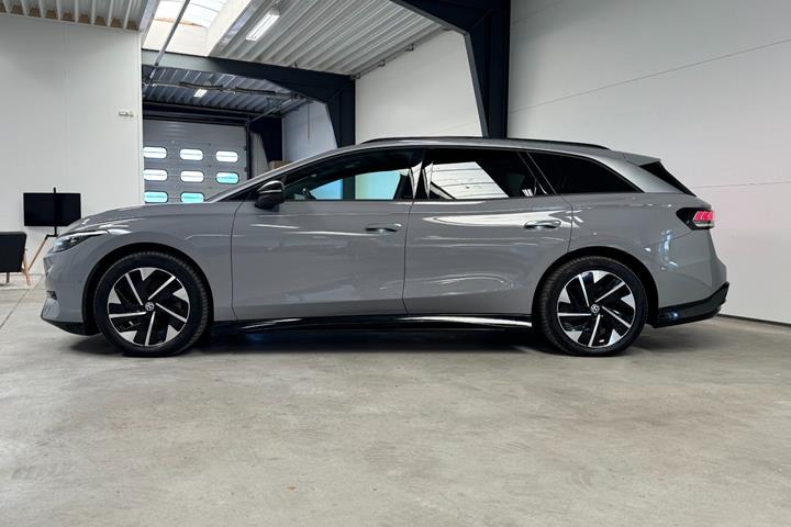 Grå VW ID.7 fra 2025