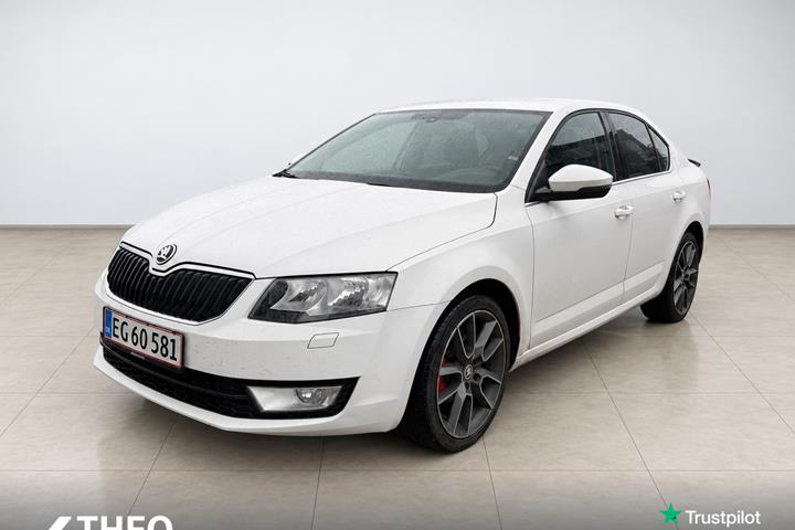 Hvid Skoda Octavia fra 2014