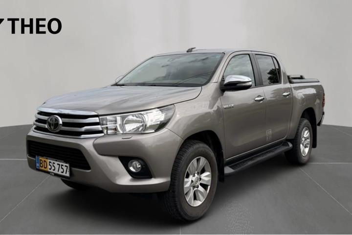 Beige Toyota HiLux fra 2016