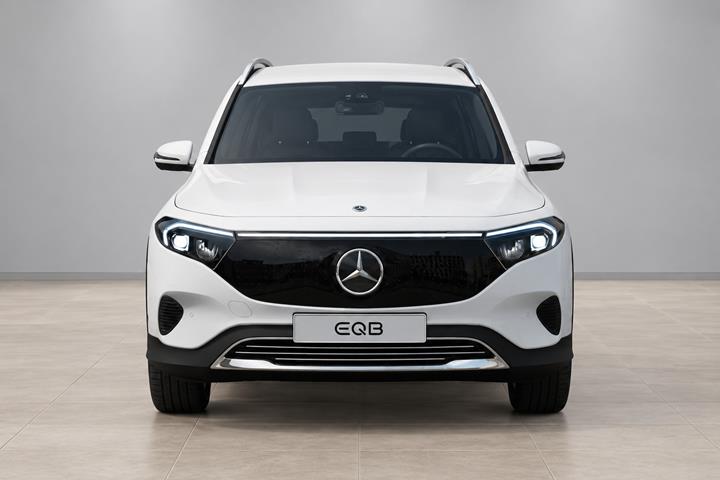 Hvid Mercedes EQB250+ fra 2025
