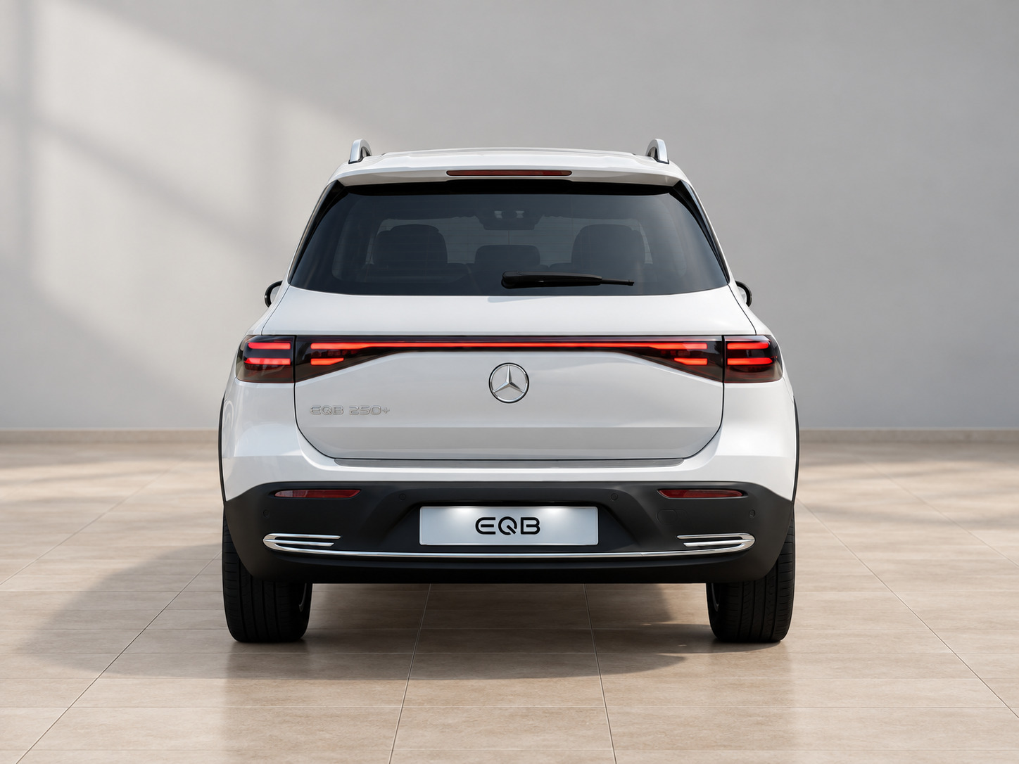 Hvid Mercedes EQB250+ fra 2025