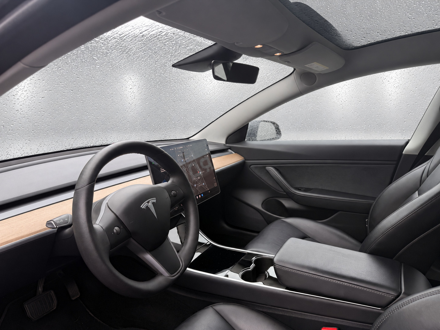 Blå Tesla Model 3 fra 2020