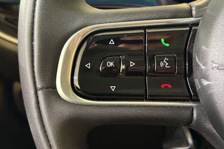 Blå Fiat 500e fra 2022