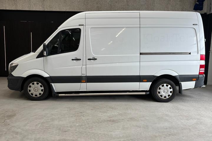 Gul Mercedes Sprinter 316 fra 2018
