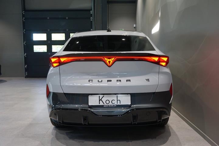 Hvid Cupra Tavascan fra 2024