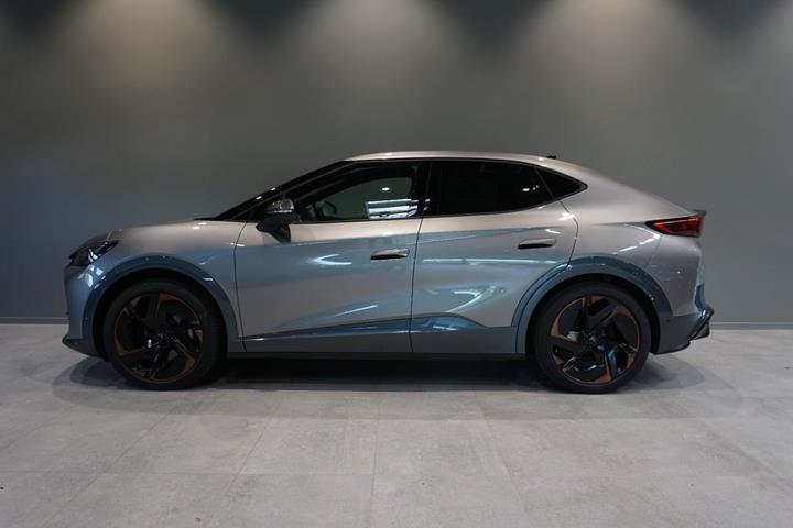 Orange Cupra Tavascan fra 2024