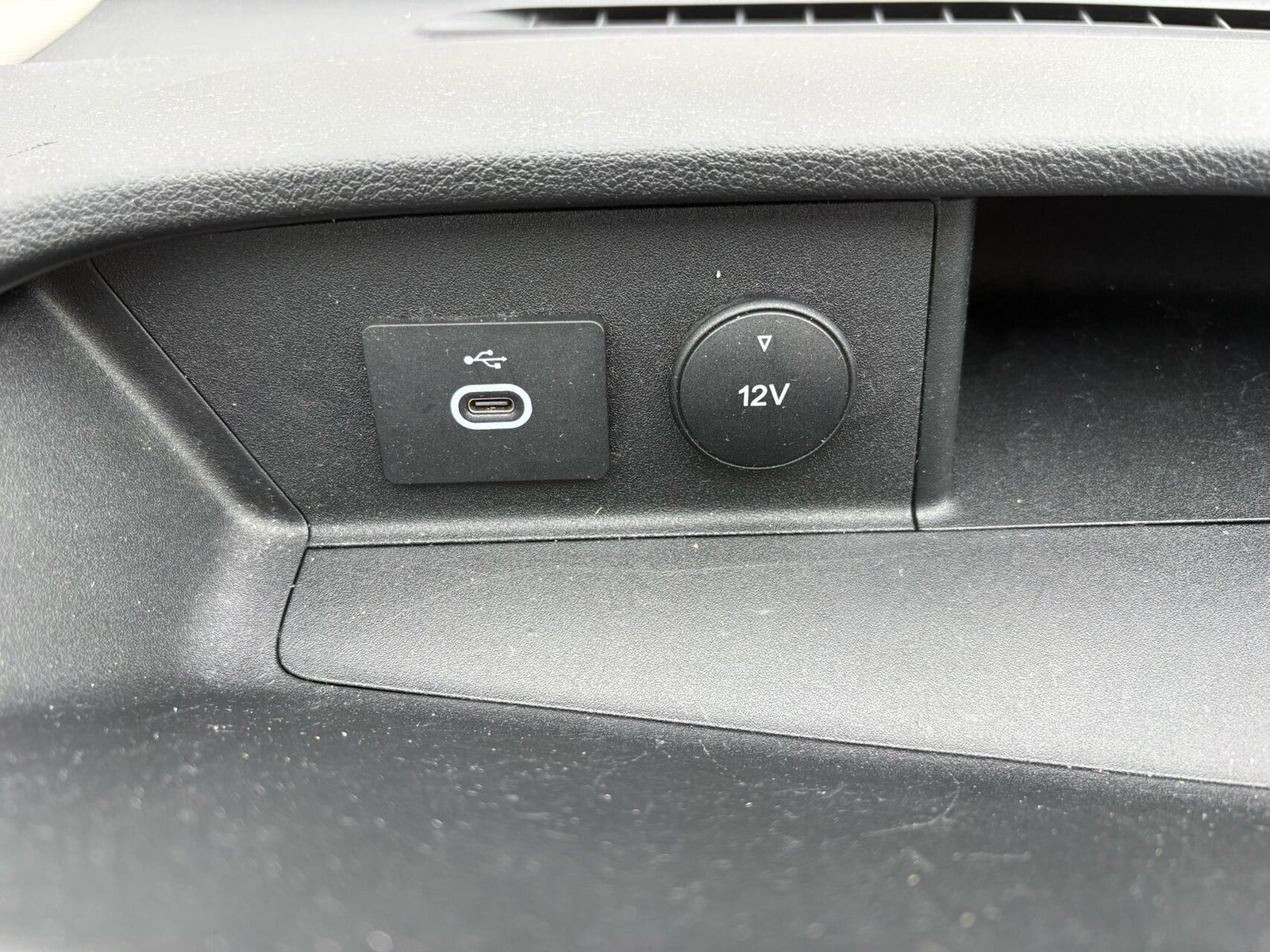 Hvid Ford E-Transit 350 L2 Van fra 2022