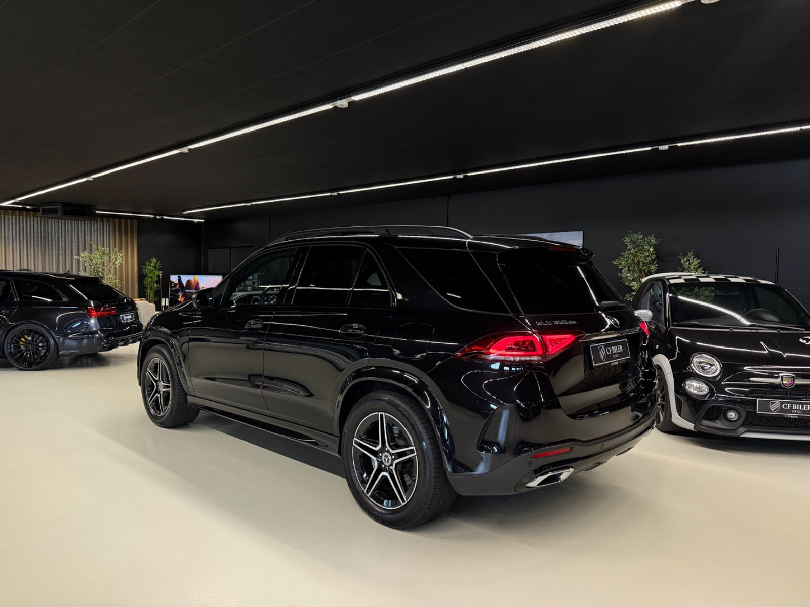 Grå Mercedes GLE350 de fra 2022