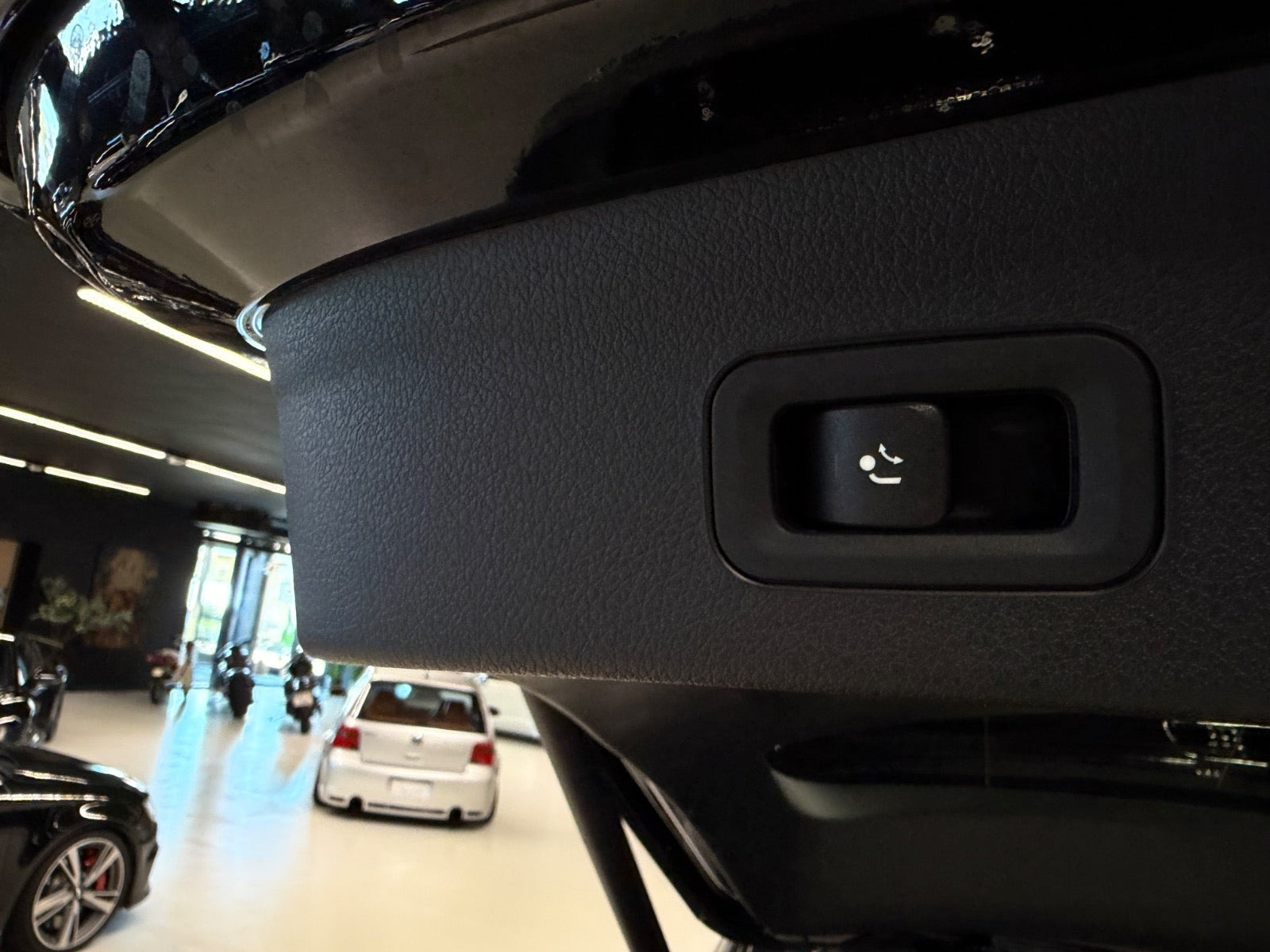 Grå Mercedes GLE350 de fra 2022