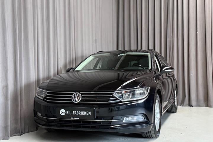 Sort VW Passat fra 2018