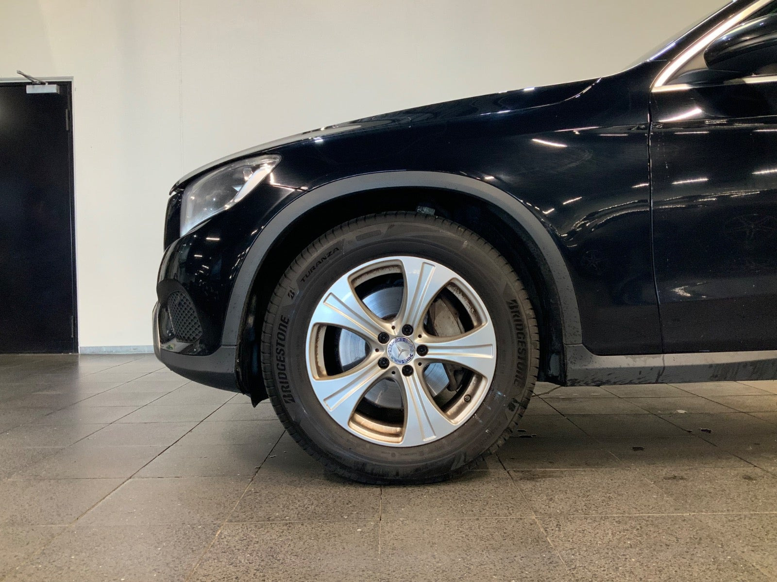 Sort Mercedes GLC220 d fra 2017