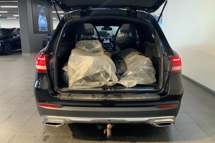 Sort Mercedes GLC220 d fra 2017