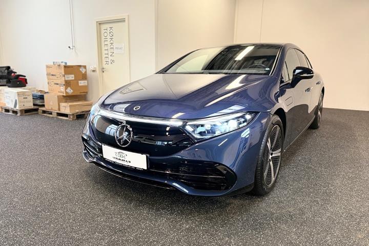 Blå Mercedes EQS450+ fra 2022