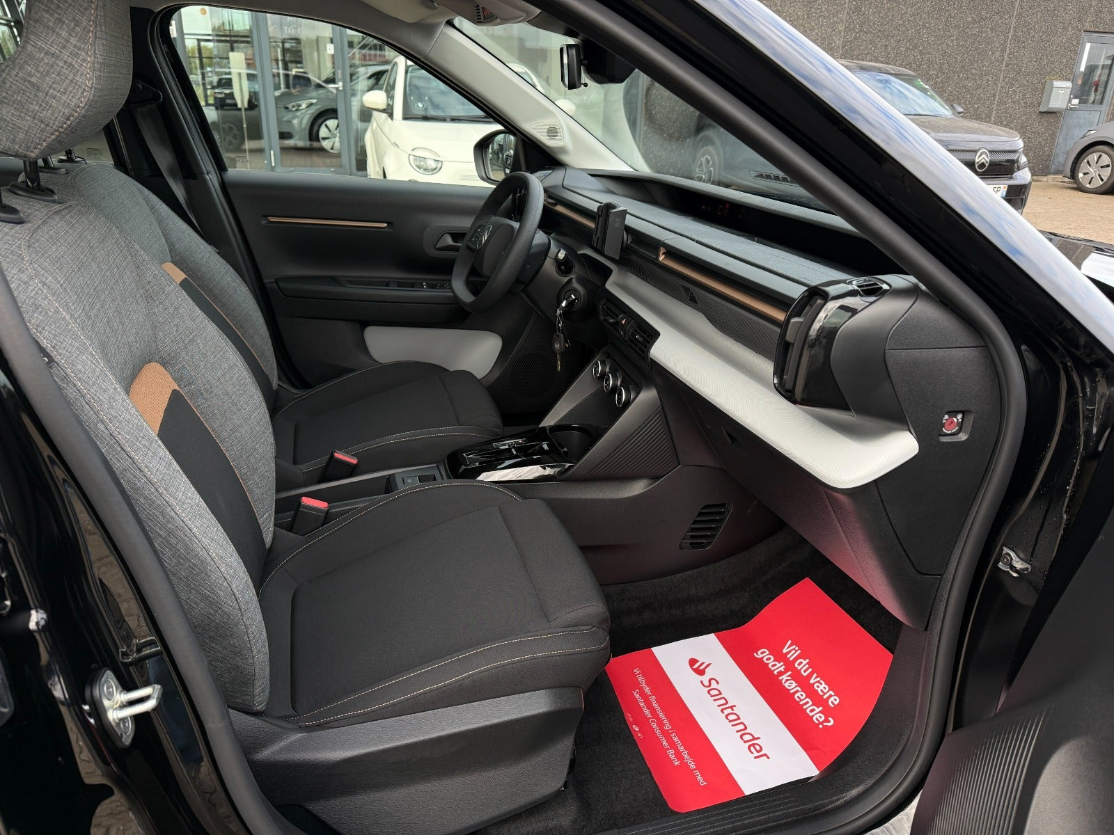 Sort Citroën e-C3 Aircross fra 2025