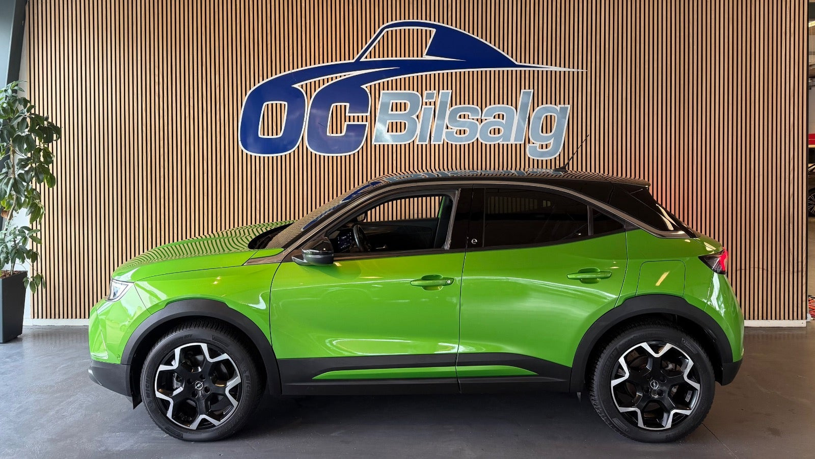 Grøn Opel Mokka-e fra 2022