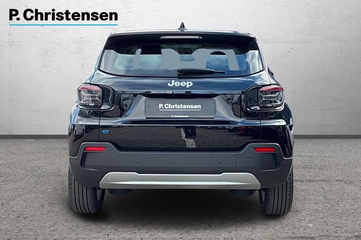 Sort Jeep Avenger fra 2025