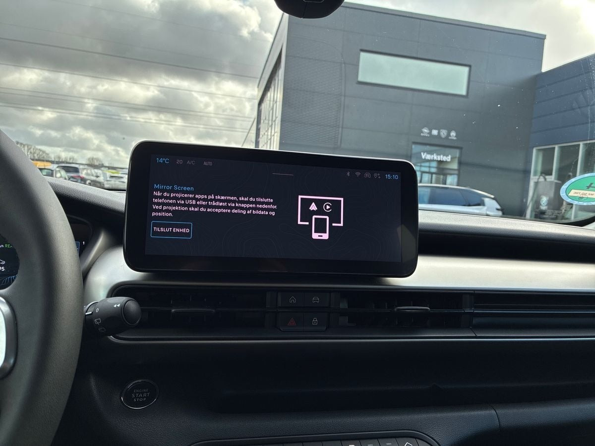 Sort Jeep Avenger fra 2025