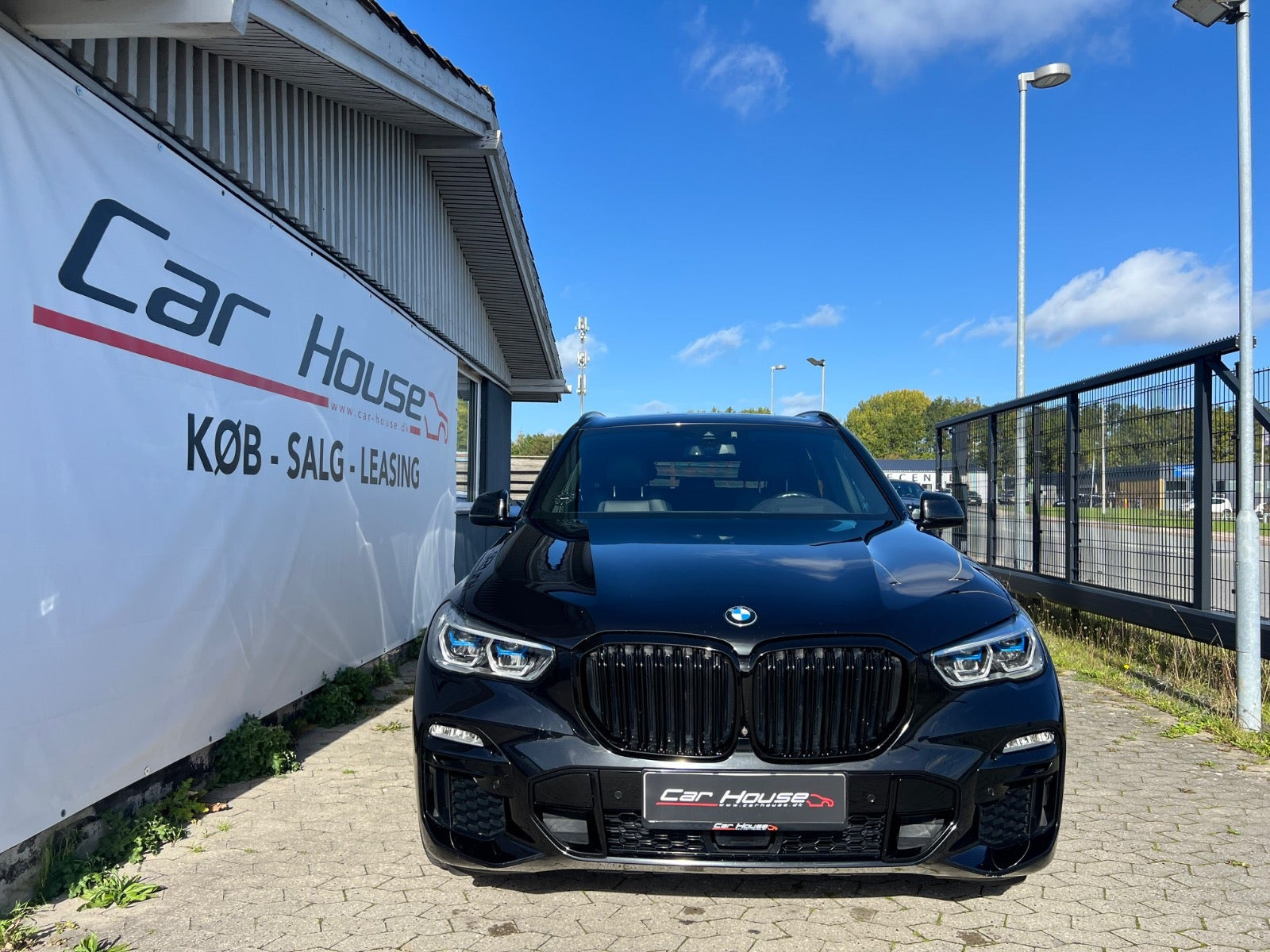Sort BMW X5 fra 2020