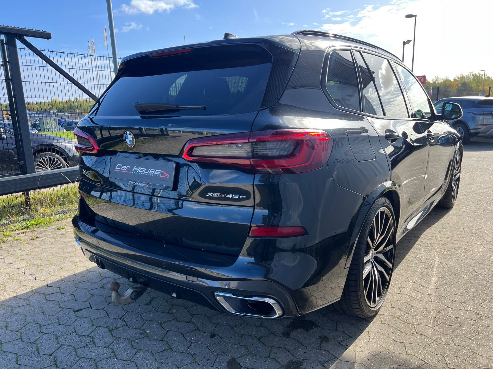 Sort BMW X5 fra 2020