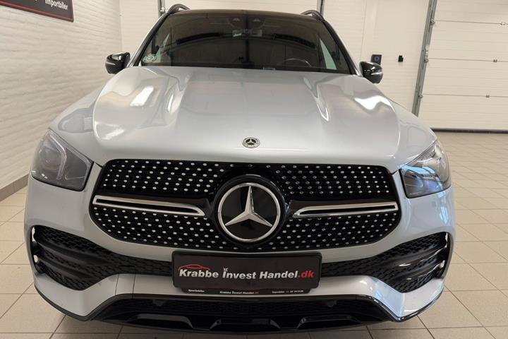 Sølv Mercedes GLE350 de fra 2022