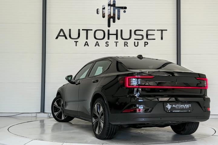 Sort Polestar 2 fra 2024