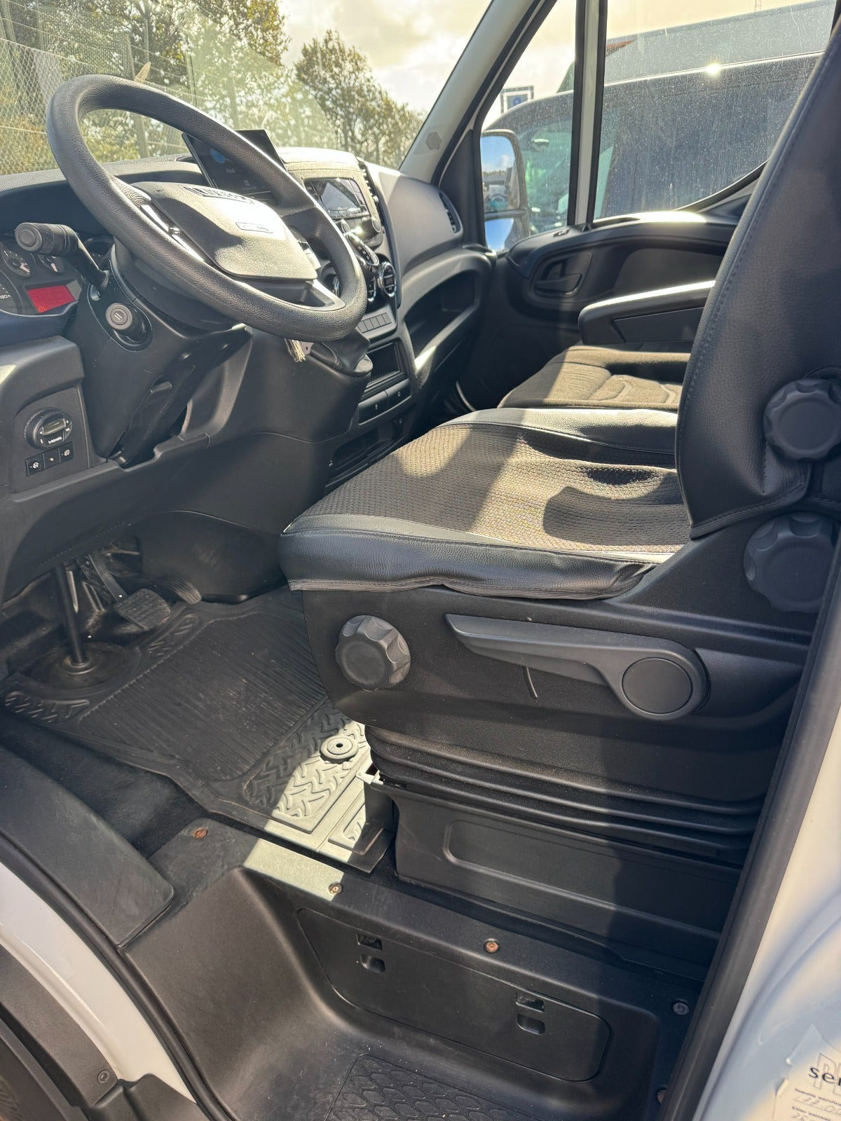 Hvid Iveco Daily fra 2019