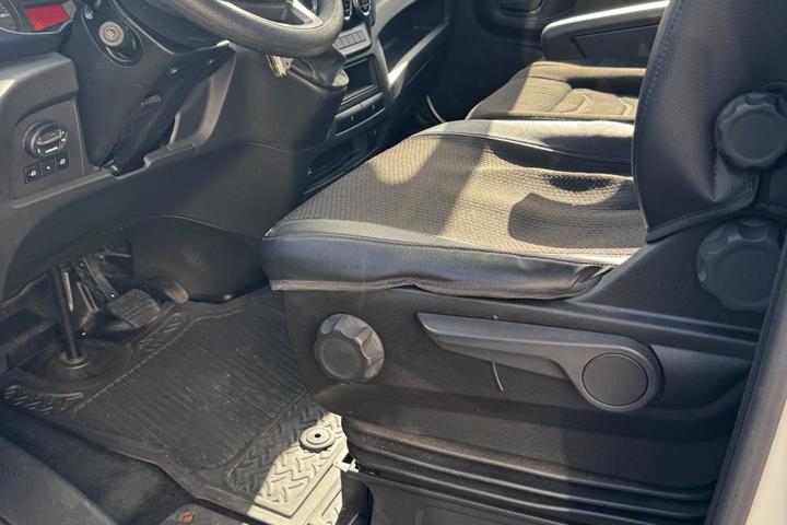 Hvid Iveco Daily fra 2019
