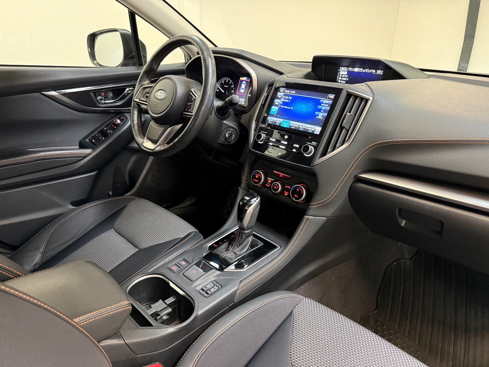 Blå Subaru XV fra 2018