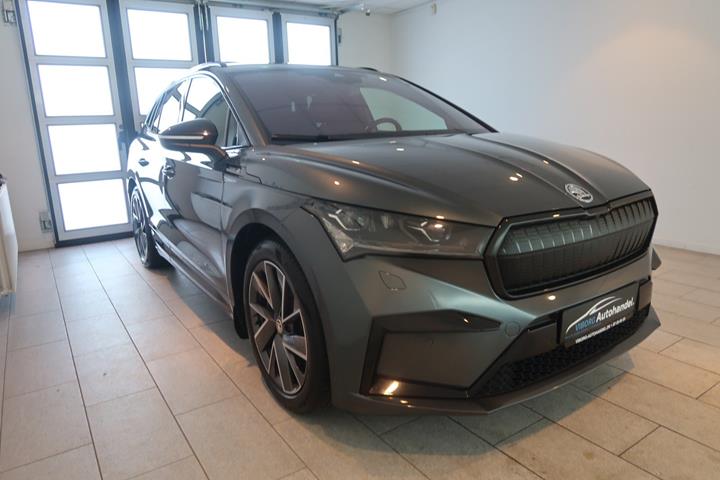 Grå Skoda Enyaq fra 2021